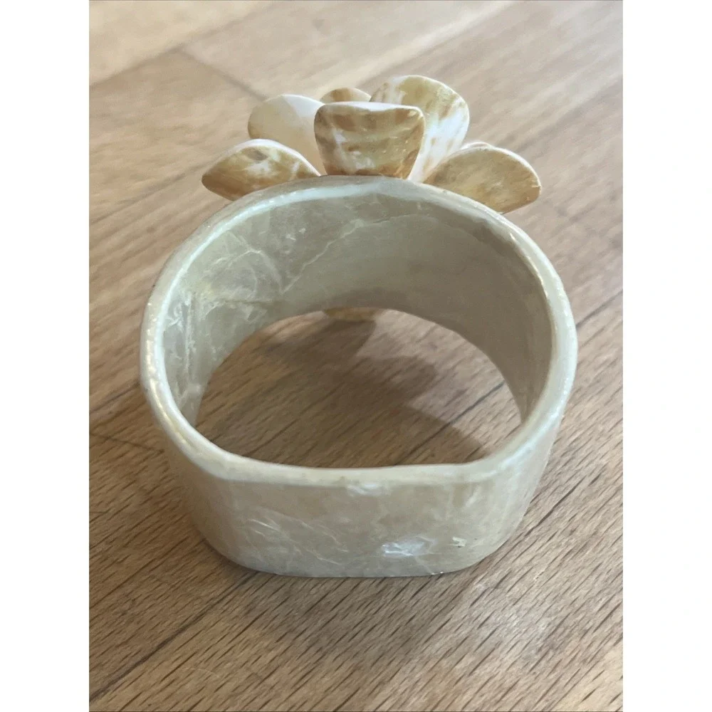 Vintage Capiz Shell Napkin Rings Pink/ Pearl Floral Design Set Of 6 Elegant